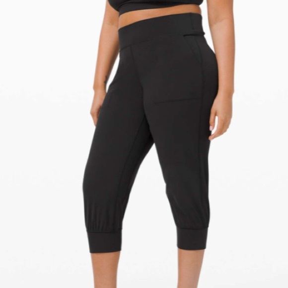 Lululemon Align High-Rise Jogger Crop in Black 23” - Picture 3 of 10